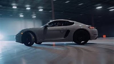 بورش تعتمد محركات قوية في سيارتها 718 GTS (فيديو)