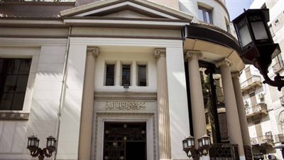 خبير: المؤشر الرئيسي يتحرك أسفل خط اتجاه هابط ويواجه ضغوطا بيعية