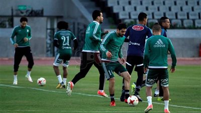 المصري البورسعيدي يصل برج العرب لملاقاة الاتحاد السكندري (صور)