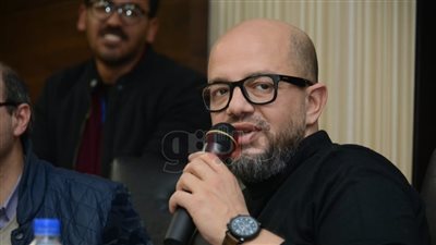 عمر طاهر بمعرض الكتاب: لو اتكلمت عن ثورة يناير هقفل القاعة للأبد (فيديو)