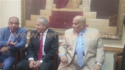 بالفيديو.. جولة لمحافظ الدقهلية بالكنائس لتهنئة الأقباط بعيد القيامة