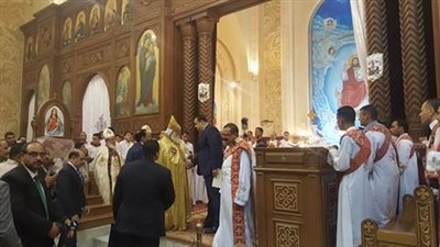 بالفيديو.. محافظ الفيوم يزور دير الأنبا إبرام للتهنئة بعيد القيامة