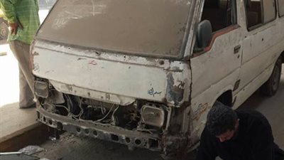 بالصور.. رفع السيارات المتهالكة بنطاق حي بولاق الدكرور