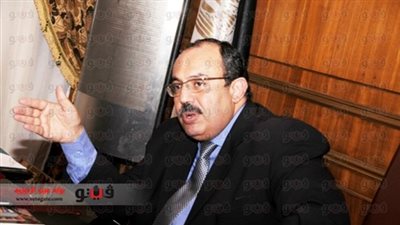 محافظ القليوبية يجتمع مع فريق عمل مشروع ميدان المؤسسة بشبرا الخيمة