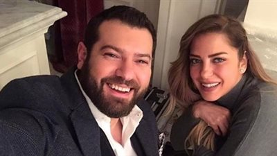 ريم مصطفى تنشر صورتها مع عمرو يوسف في «نقطة ومن أول السطر»