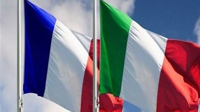 إيطاليا تستدعي السفير الفرنسي بسبب حادث على الحدود