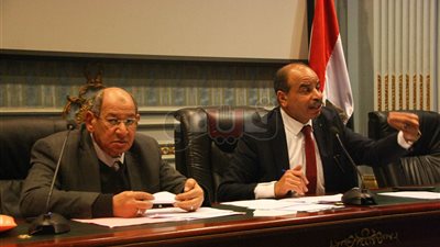 مشادة بين رئيس «زراعة البرلمان» وممثل الحكومة (فيديو)