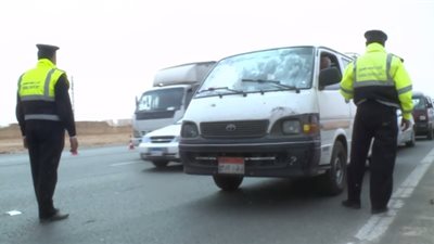 حملات مرورية أعلى طريق إسماعيلية الصحراوي للحد من الحوادث (فيديو)