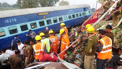 10 قتلى و150 جريحا في حادث خروج قطار عن مساره بالهند