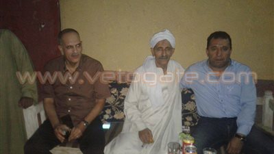 محافظ «الأقصر» يتعهد بحل أزمة المياه بـ«الحبيل» بعد قطع الأهالي للطريق