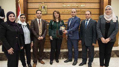 وزيرة التضامن تكرم فرق التدخل السريع وأطفال بلا مأوى (صور)