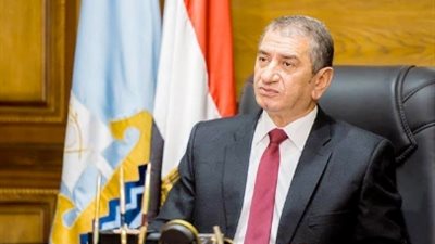 دعوات قضائية ضد محافظ كفر الشيخ لإهانته المواطنين