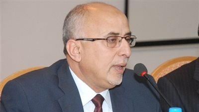 ميليشيات الحوثي وصالح تنهب عشرات البواخر الإغاثية