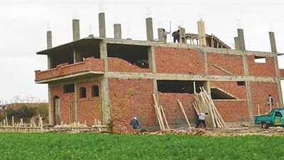 رئيس البرلمان: الموقف من البناء على الأراضي الزراعية ما زال قيد الدراسة