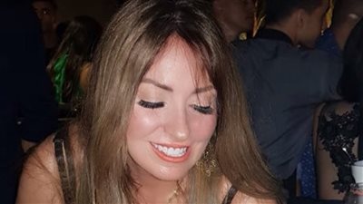 نيرمين الفقي تحتفل بعيد ميلادها (صورة)