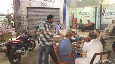 بالصور.. «الدعوة السلفية» توزع منشورات تضامن مع الجيش بالقوصية