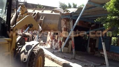 بالصور.. حملة مكبرة لإزالة الإشغالات بقرى فارسكور