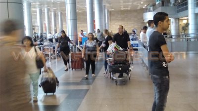 وصول 400 قبطي لمطار القاهرة قادمين من القدس