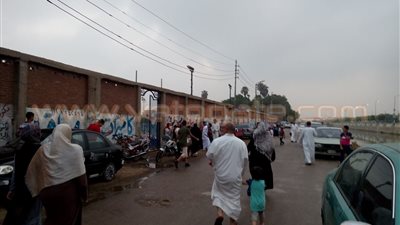 بالصور.. توافد المواطنين على الساحات لأداء صلاة العيد في الشرقية