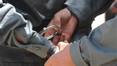 ضبط عاطل بحوزته كيلو حشيش في حلوان