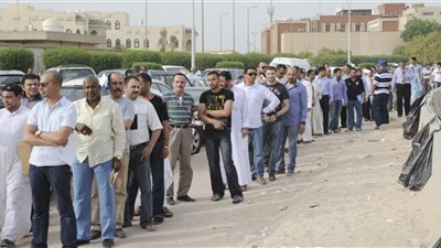 على غرار السعودية.. سحب مزايا غير الملتزمين بتشغيل عمالة وطنية بالكويت