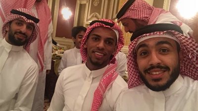 كهربا يرتدي الزي السعودي في إحدى المناسبات بجدة
