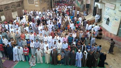 بالفيديو والصور.. الآلاف يؤدون صلاة العيد في الشرقية