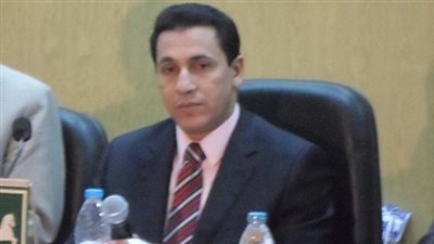 إزالة مبنى مخالف والتحفظ على معدات البناء بالزقازيق