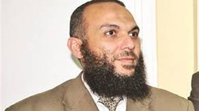 قيادي سلفي يحذر من محاولة إيران وقطر إفساد عمرة رمضان