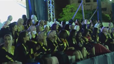 بالفيديو.. فتيات مدرسة يحتفلن بالتخرج على أنغام «ديسباسيتو»