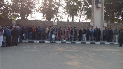 تكدس أمام بوابات معرض الكتاب في رابع أيامه (صور)