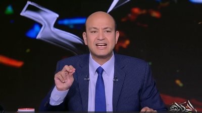 عمرو أديب: صلاح حزين بسبب خسارة لقب أفضل لاعب في العالم