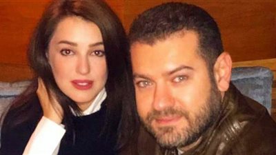 «أخبار اليوم» تعتذر عن ترويجها لشائعة القبض على عمرو يوسف وكندة