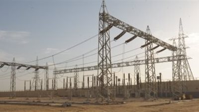 «الكهرباء» تنفذ 3 أبراج بالمنصورة وميت غمر وعزبة بدران