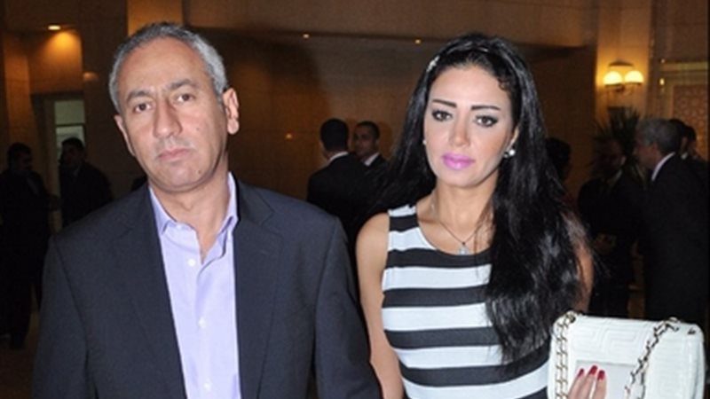 طارق عزب، طليق الفنانة
