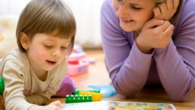 5 طرق تساعد على تثبيت المعلومات في عقل طفلك