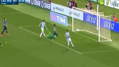 بالفيديو.. لاتسيو يتقدم بهدف على إنتر ميلان في الشوط الأول