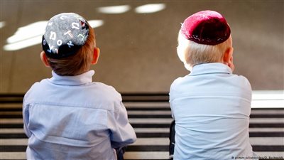 مطالب بتطبيق التبليغ الإجباري عن معاداة السامية بمدارس ألمانيا