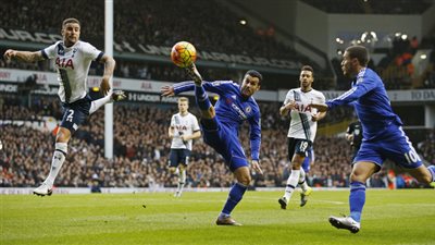 يوم كروي مثير في أوروبا.. ريـال مدريد وبرشلونة يفتتحان مسيرتهما بالليجا.. صدام بين توتنهام وتشيلسي بالدوري الإنجليزي.. مواجهات مثيرة في الدوري الإيطالي.. وسان جيرمان يواجه تولوز بفرنسا