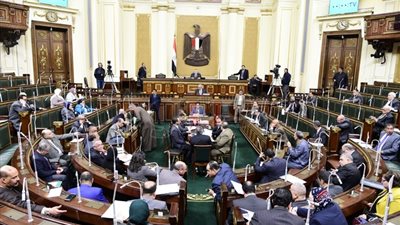 زين الدين: فرض رسوم إغراق على الحديد المستورد رفع أسعار المحلي