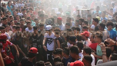 بالفيديو.. شباب بولاق الدكرور يحتفلون بالعيد على أنغام المهرجانات