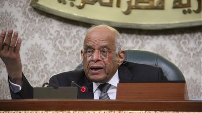 بدء الجلسة العامة للبرلمان لاستكمال مشروع قانون التصالح في مخالفات البناء