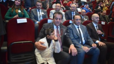 وحدة النخاع بـ«أطفال المنصورة».. توقفت عن العمل منذ 10 سنوات.. تعالج المصابين بأنيميا البحر المتوسط ومرضى السرطان.. 4 آلاف مريض على قوائم الانتظار.. و250 ألف جنيه تكلفة العملية (فيديو)