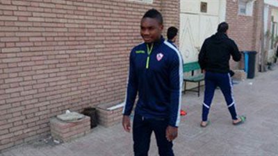 إيمانويل مايوكا مهاجم الزمالك يتلقى عرضا من سموحة