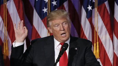 ترامب يعلن فرض رسوم جمركية جديدة على الصين