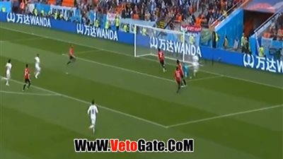 «الشناوى» ينقذ مرمى مصر من انفراد سواريز (فيديو)