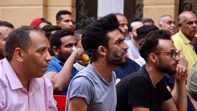 25 صورة ترصد قلق وترقب المصريين في الشوط الأول من مباراة أوروجواي