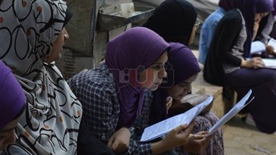 طلاب الثانوية قلقون من 