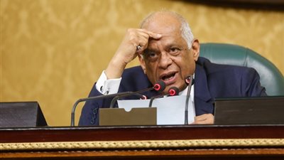 عبد العال: الملايين ينتظرون قانون التصالح في مخالفات البناء.. والفساد كان للركب