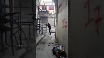 بالفيديو.. تصاعد الاشتباكات في مخيم عين الحلوة